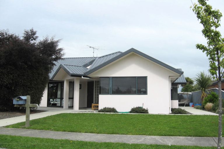 Photo of property in 8 Masefield Street, Stoke, Nelson, 7011