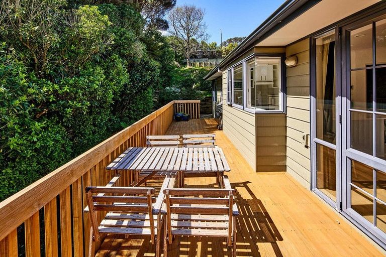 Photo of property in 14 Musket Lane, Whitby, Porirua, 5024