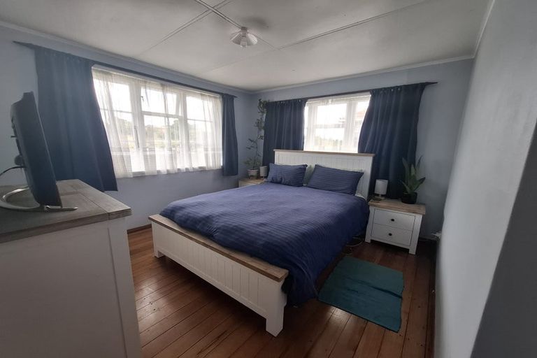 Photo of property in 22 Glenpark Avenue, Frankleigh Park, New Plymouth, 4310