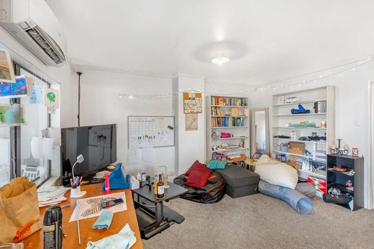 Photo of property in 14 Malaspina Place, Papatoetoe, Auckland, 2025