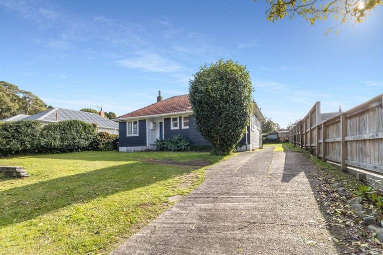 Photo of property in 90 Huatoki Street, Vogeltown, New Plymouth, 4310
