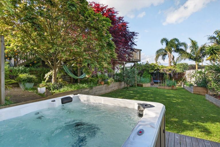 Photo of property in 44 Heron Avenue East, Matua, Tauranga, 3110