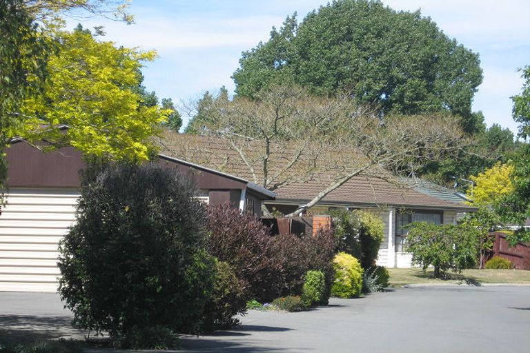 Photo of property in 9b Yellowstone Crescent, Burwood, Christchurch, 8083