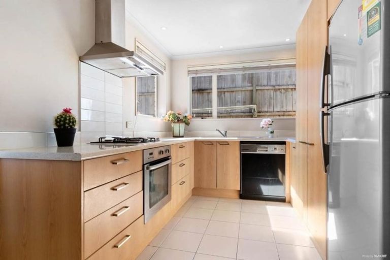 Photo of property in 14 Clomell Drive, Flat Bush, Auckland, 2019