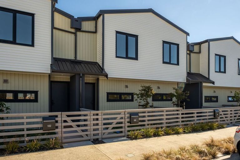 Photo of property in 108 Te Puketoka Lane, Mangere, Auckland, 2022
