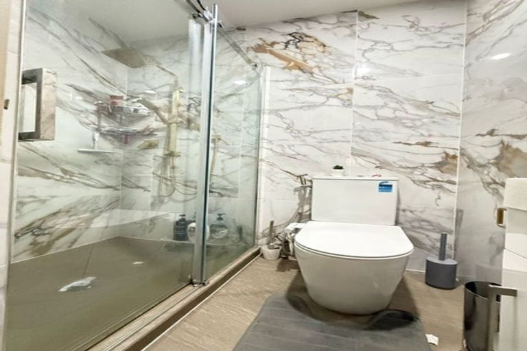 Photo of property in 6 Kona Crescent, Henderson, Auckland, 0610