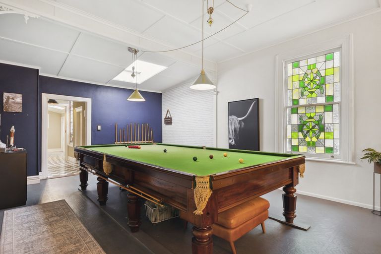 Photo of property in 19 Middleton Road, Kew, Dunedin, 9012