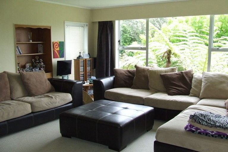 Photo of property in 22 Trebann Street, Paparangi, Wellington, 6037