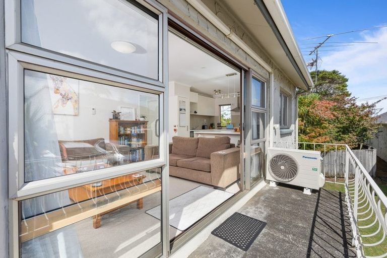 Photo of property in 11/29 James Street, Glenfield, Auckland, 0629