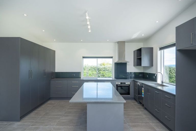 Photo of property in 32 Royd Road West, Makauri, Gisborne, 4071