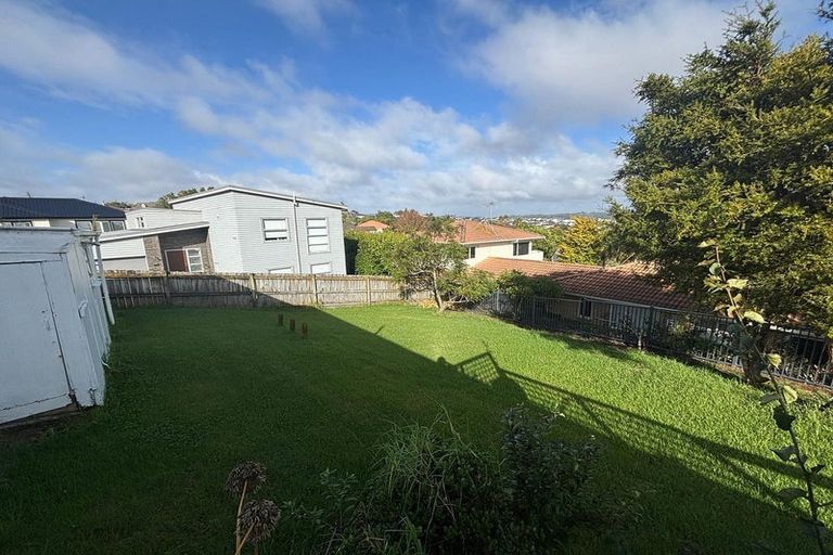 Photo of property in 808 East Coast Road, Oteha, Auckland, 0630