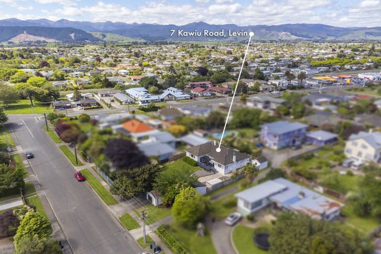 Photo of property in 7 Kawiu Road, Levin, 5510