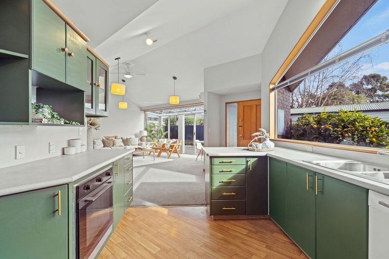 Photo of property in 2/73 Vagues Road, Northcote, Christchurch, 8052