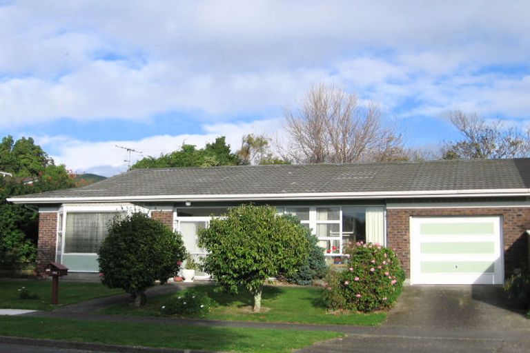 Photo of property in 71a Nimmo Avenue East, Waikanae, 5036