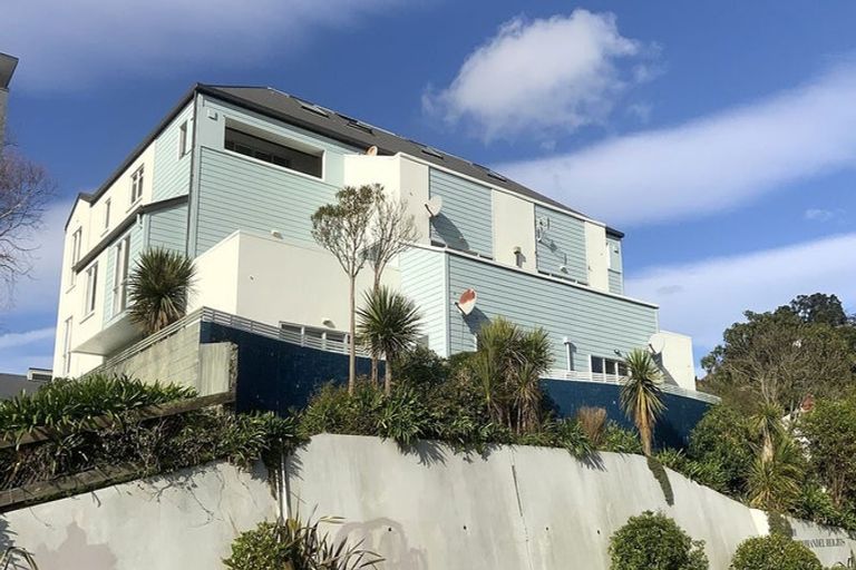 Photo of property in Coromandel Heights, 5/111 Coromandel Street, Newtown, Wellington, 6021