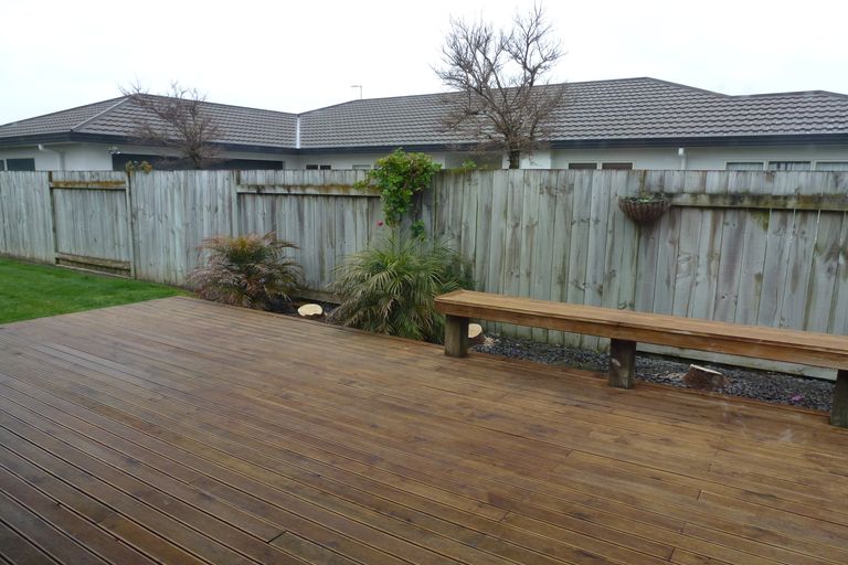 Photo of property in 20 Meridian Grove, Kelvin Grove, Palmerston North, 4414