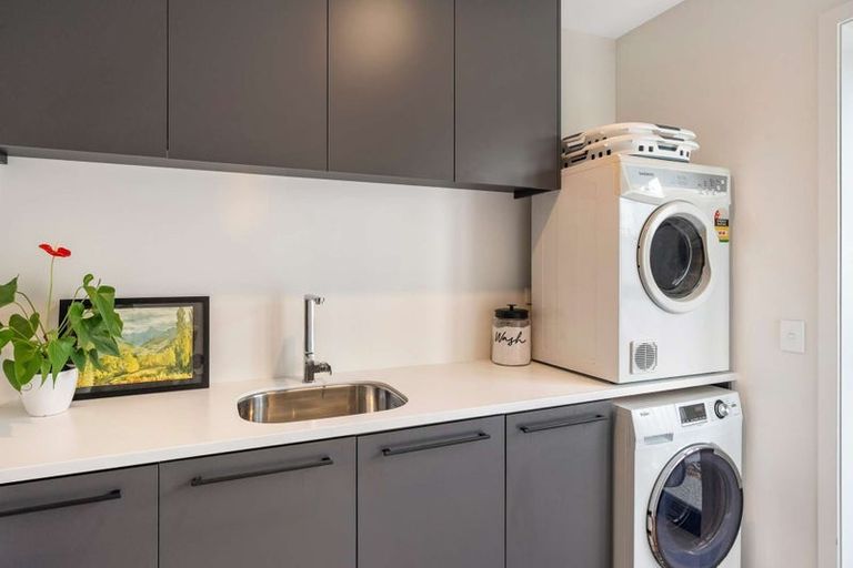 Photo of property in 28 Wallis Drive, Cromwell, 9310