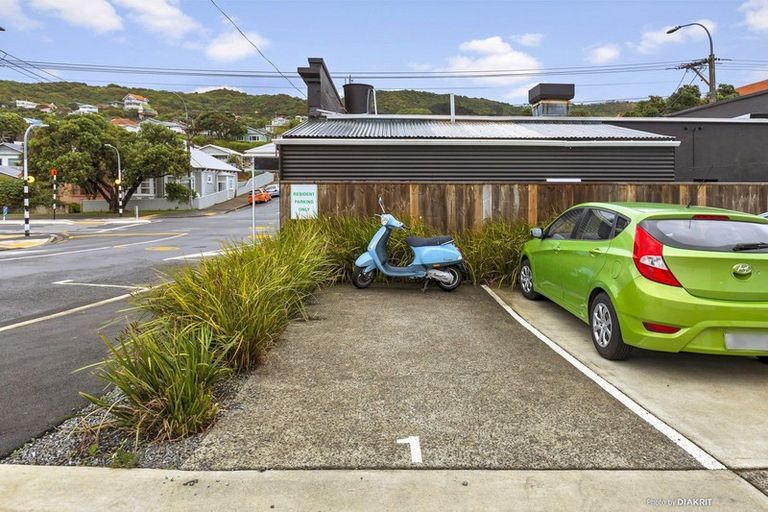 Photo of property in 1/24 Tamar Street, Island Bay, Wellington, 6023