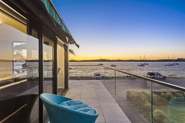 Photo of property in 14 The Parade, Bucklands Beach, Auckland, 2012