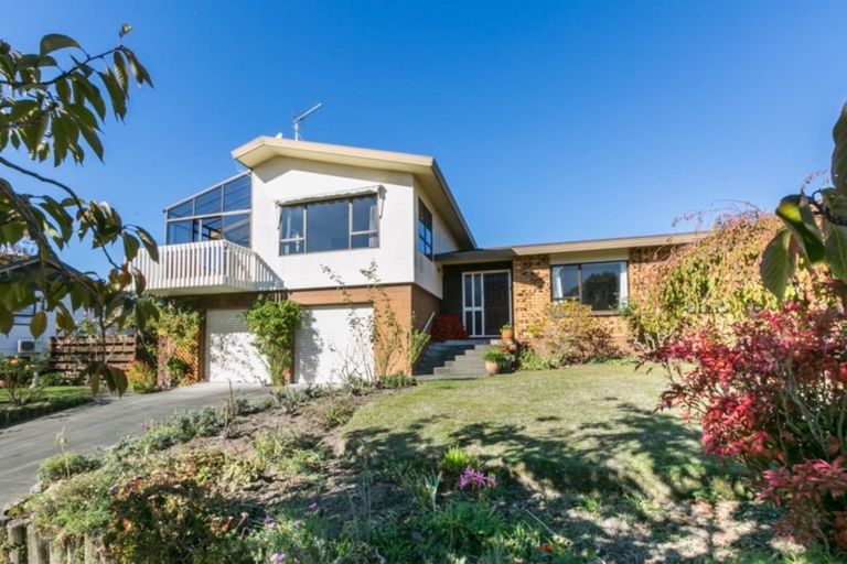 Photo of property in 2 Padfield Place, Havelock North, 4130
