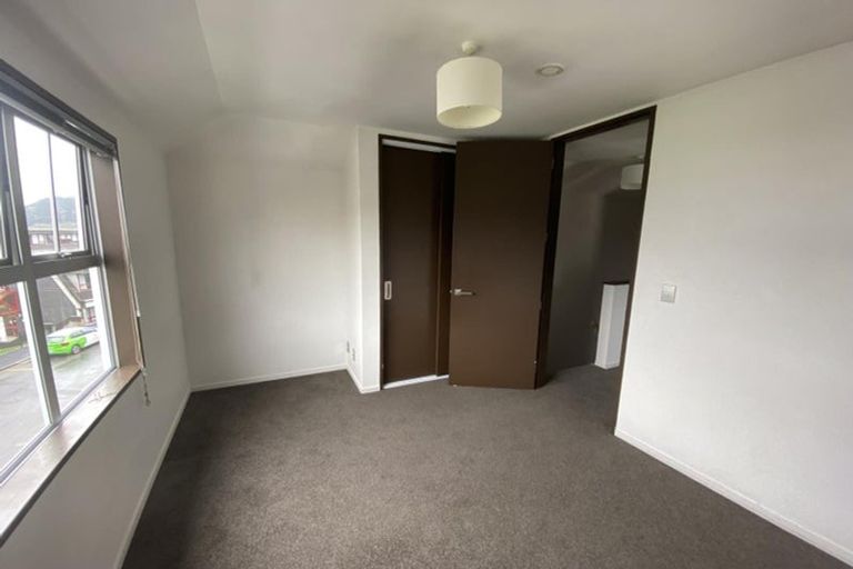 Photo of property in 8e Finlay Terrace, Mount Cook, Wellington, 6021