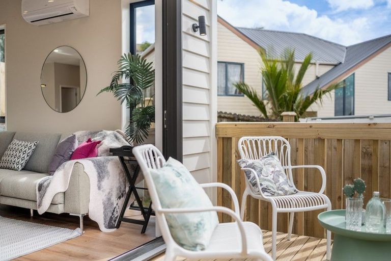 Photo of property in 50 Sandgate Avenue, Botany Downs, Auckland, 2010