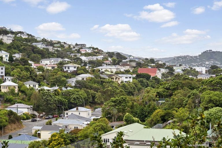 Photo of property in 18 Lincoln Street, Brooklyn, Wellington, 6021