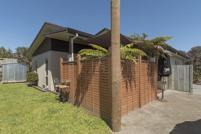 Photo of property in 3 Lark Place, Welcome Bay, Tauranga, 3112