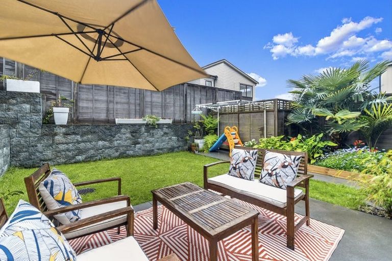 Photo of property in 8 Killick Place, Long Bay, Auckland, 0630