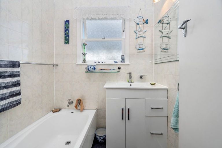 Photo of property in 11 Thompson Place, Tikipunga, Whangarei, 0112