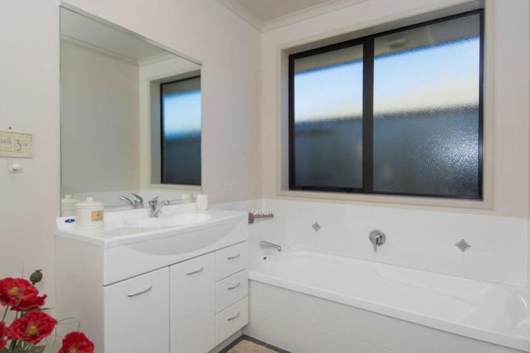 Photo of property in 95 Longview Drive, Papamoa Beach, Papamoa, 3118