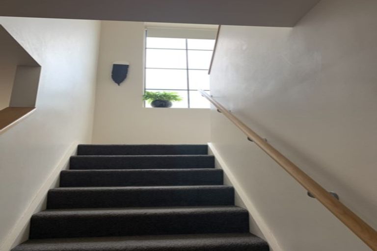 Photo of property in 34 Riverstone Road, Te Atatu Peninsula, Auckland, 0610