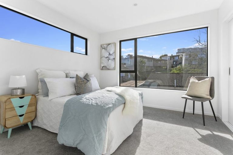 Photo of property in 1/7 Cedar Heights Avenue, Massey, Auckland, 0614