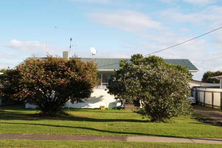 Photo of property in 32 James Street, Mangere East, Auckland, 2024