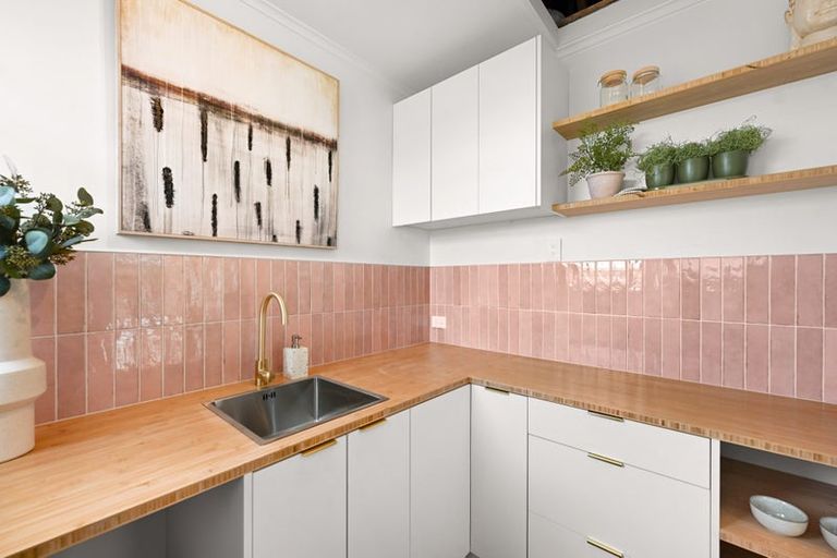 Photo of property in 182 Ngatai Road, Otumoetai, Tauranga, 3110