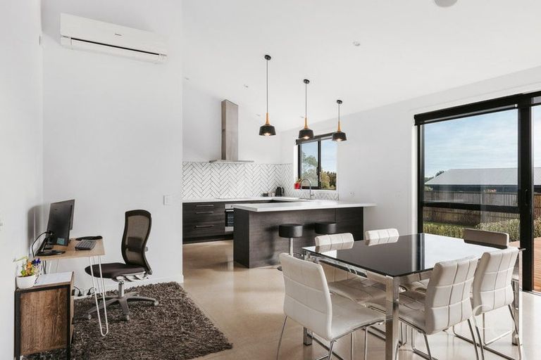 Photo of property in 310r Waitaha Road South, Welcome Bay, Tauranga, 3175