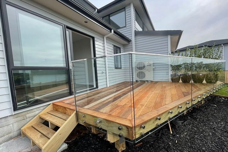 Photo of property in 7 Pepeke Way, Orewa, 0931