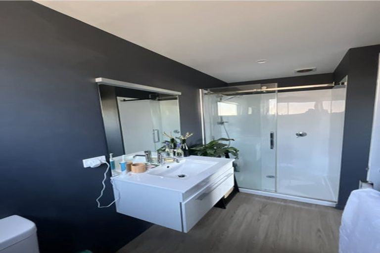 Photo of property in 6 Glen Dene Crescent, Wanaka, 9305