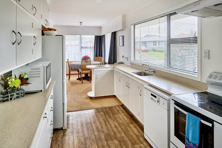 Photo of property in 29 Rosebank Avenue, Avalon, Lower Hutt, 5011