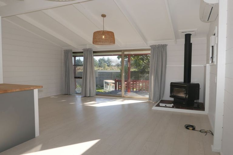 Photo of property in 1 Makora Road, Otaihanga, Paraparaumu, 5036