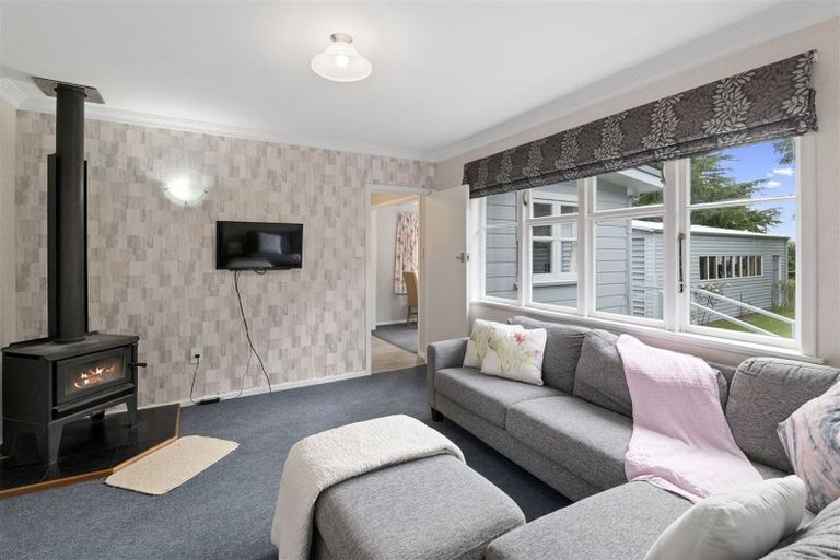 Photo of property in 69 Bartholomew Road, Levin, 5510