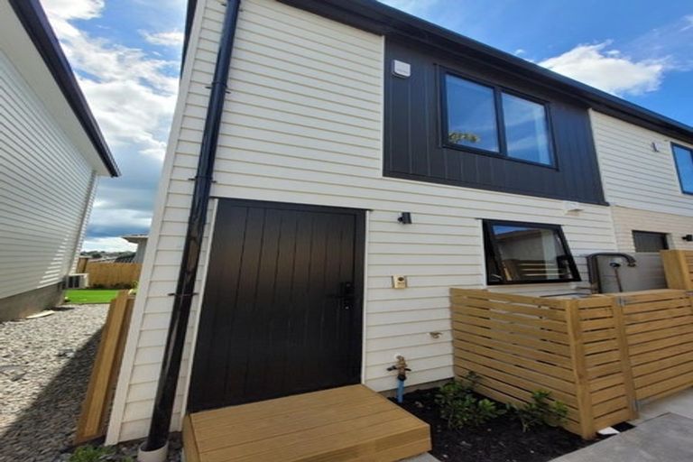 Photo of property in 8/15 Union Road, Howick, Auckland, 2014