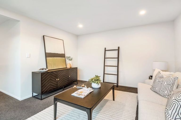 Photo of property in 160 Faringdon Boulevard, Rolleston, 7615