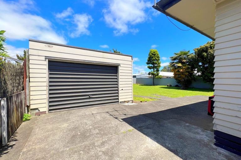 Photo of property in 10 Thornton Place, Melville, Hamilton, 3206