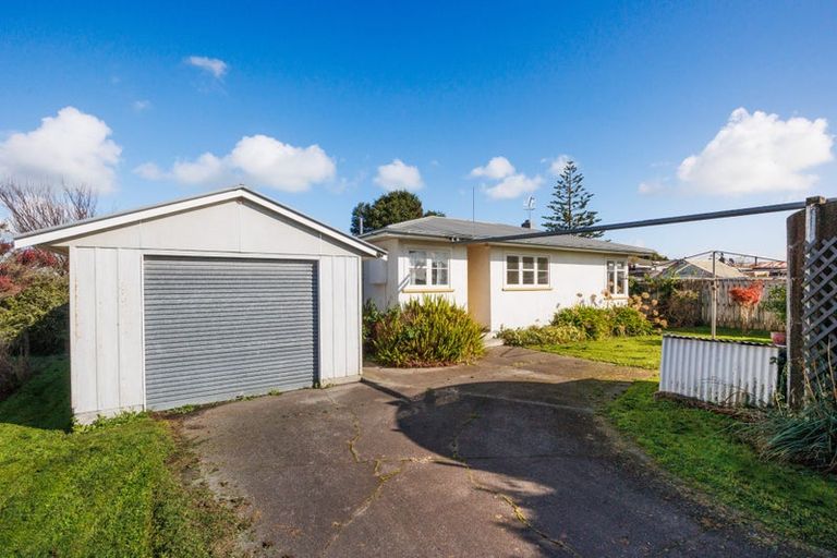 Photo of property in 41 Hedges Street, Sanson, 4817