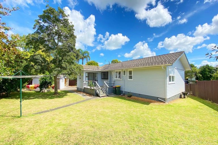 Photo of property in 13 Burlington Place, Manurewa, Auckland, 2102