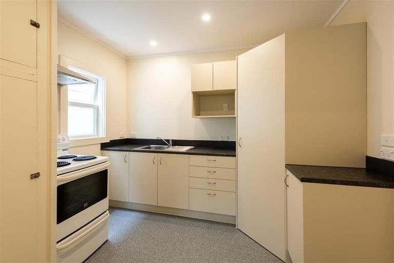 Photo of property in 4a/8 Howard Street, Mount Cook, Wellington, 6021