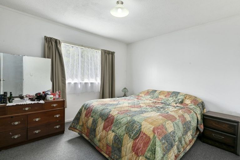 Photo of property in 2/3 Hewer Crescent, Naenae, Lower Hutt, 5011