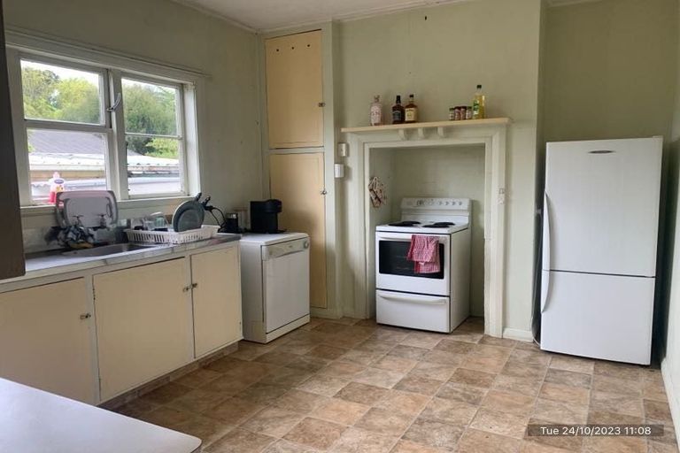 Photo of property in 29-31a Peel Street, Westport, 7825