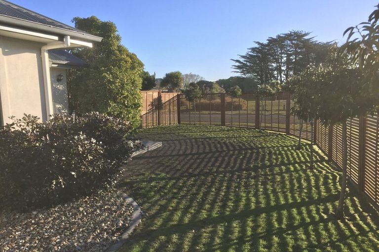 Photo of property in 32 Kotuku Crescent, Woolston, Christchurch, 8023